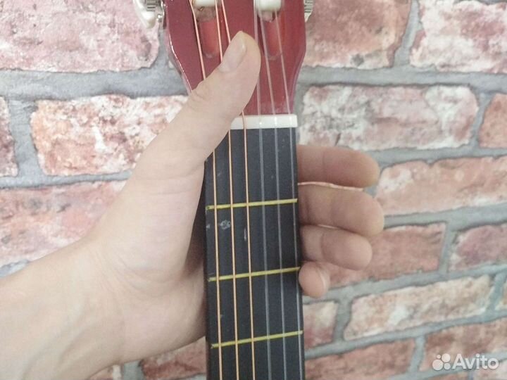 Гитара новая классическая