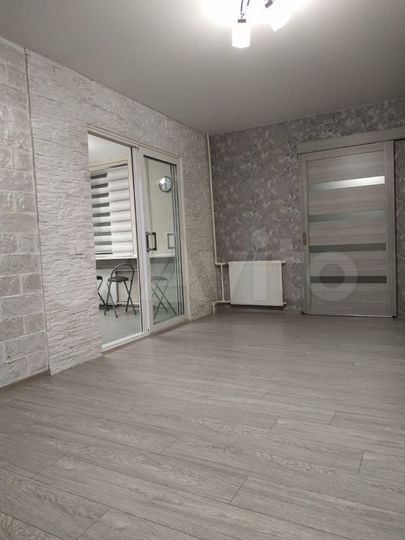 2-к. квартира, 42 м², 1/9 эт.