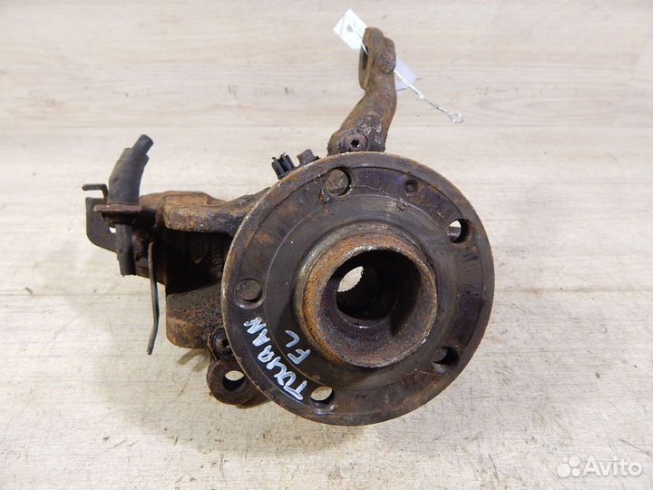 Кулак поворотный передний левый Vw Touran 1