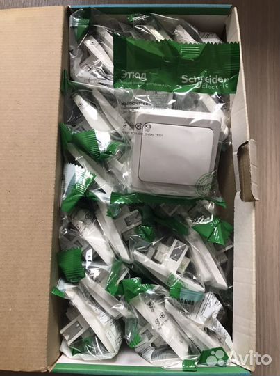 Выключатель Шнайдер