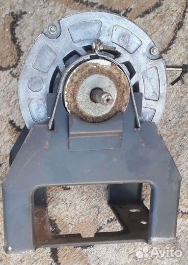 Электродвигатель дак 71-40-1.0-у2, б/у, с лопостям