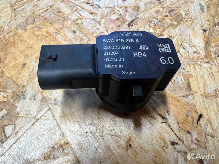 Датчик парктроника Volkswagen Caravelle T6 (2015-2