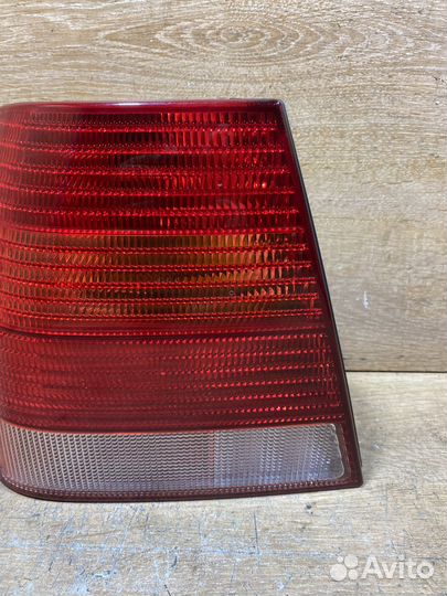 Фонарь задний левый Volkswagen Bora Арт. 111295