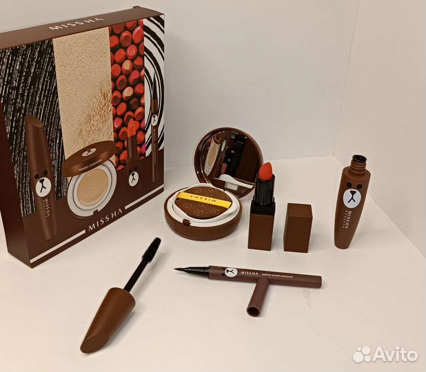 Подарочный набор уходовой косметики 4в1 missha