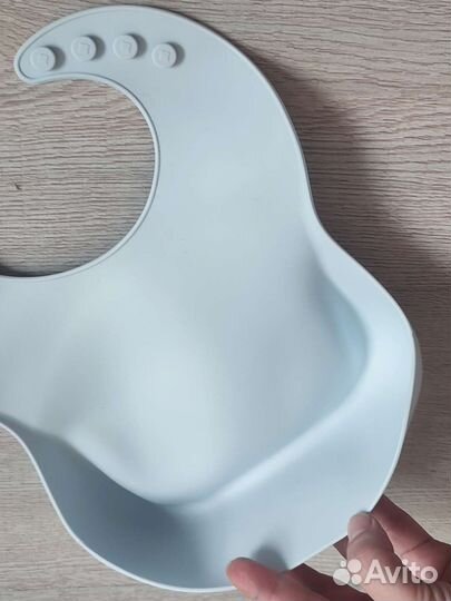 Нагрудник силиконовый (новый)