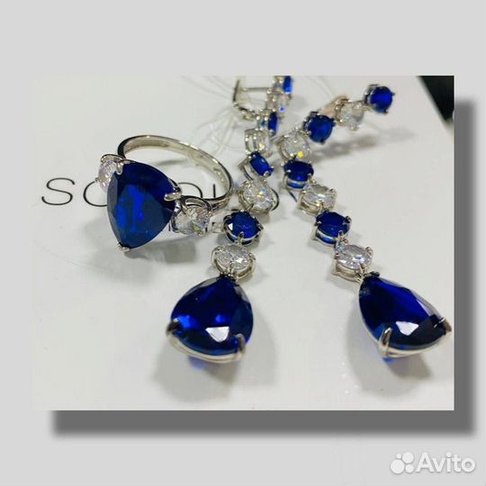 Серьги и кольцо из серебра