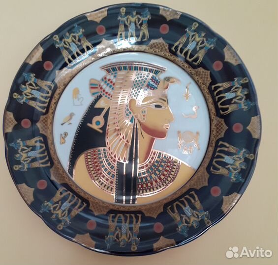 Сувенирные тарелки