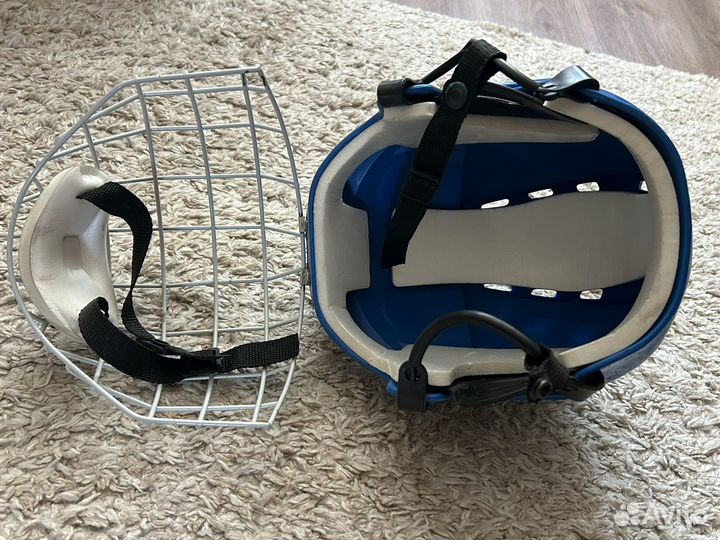 Шлем хоккейный