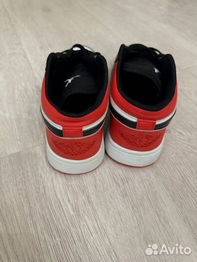 Кроссовки jordan 39