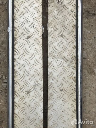 Подножки (пороги) Hyundai Terracan