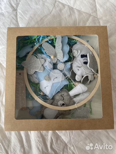 Мобиль на кроватку из фетра