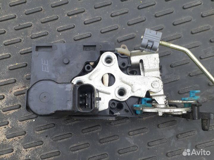 Замок двери Chevrolet Aveo T255