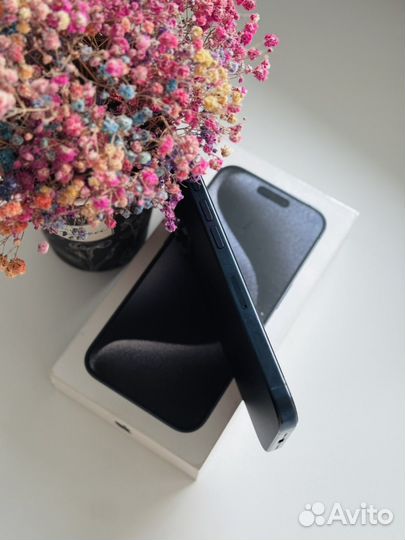 iPhone 15 Pro, 128 ГБ