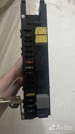 Блок предохранителей Sam задний w203