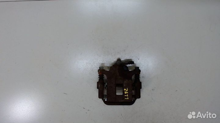 Суппорт Nissan Rogue, 2011