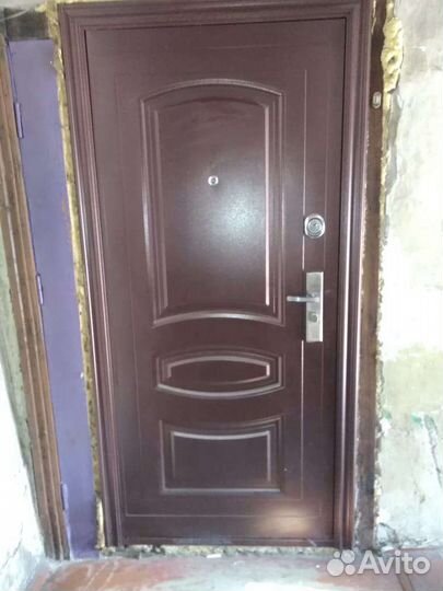 Металлические, входные, межкомнатные двери б/у