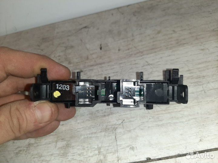 Кнопка аварийной сигнализации Jaguar X-Type X400