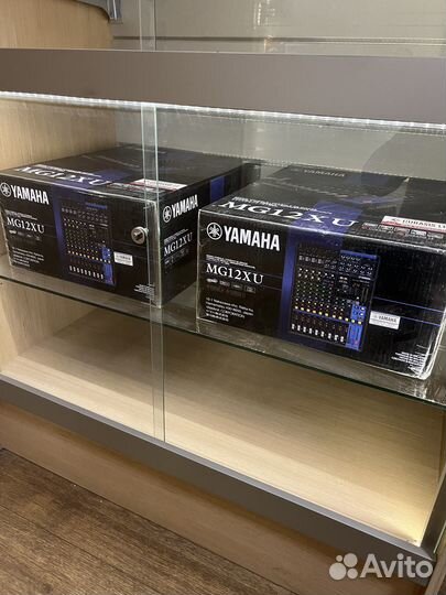 Yamaha MG12XU, оригинал, микшерный пульт 6 микр./1