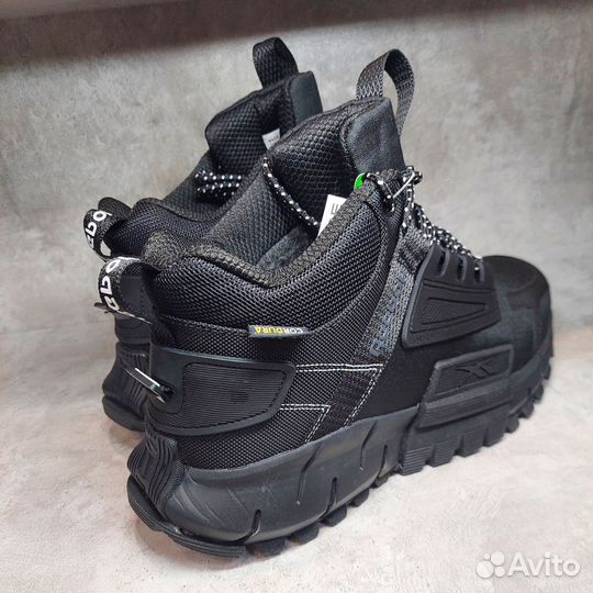 Кроссовки зимние Reebok Zig