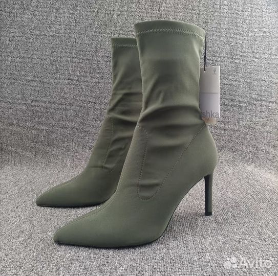 Сапоги bershka новые