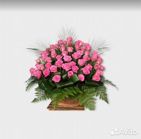 Ритуальные корзины из живых цветов