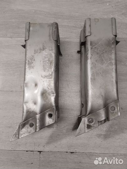 Opel Insignia Кронштейн усилителя бампера