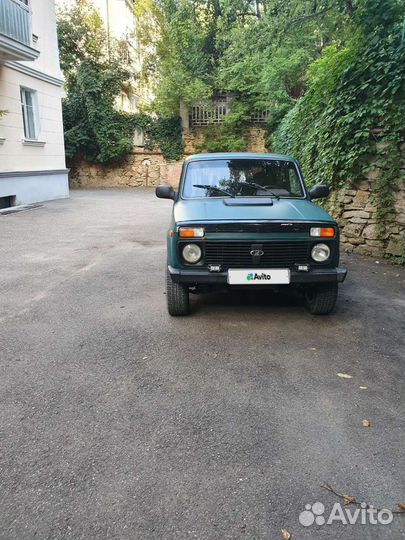 LADA 4x4 (Нива) 1.7 МТ, 2010, 140 000 км