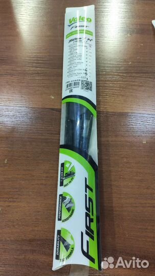 Стеклоочиститель Valeo First Multiconnection fm35