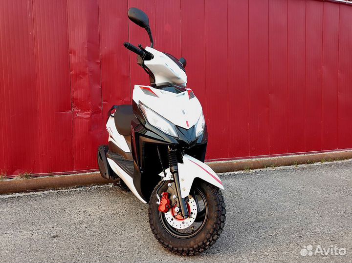 Скутер X-motors city