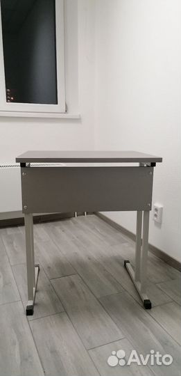 Письменный стол парта