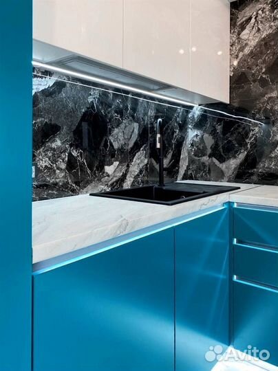 Угловая кухня 