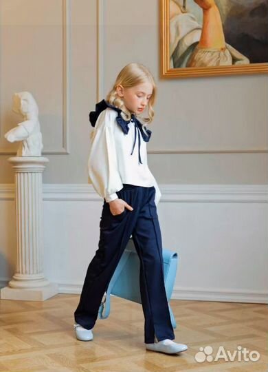 Брючный комплект для девочки 122,134,140,146,158