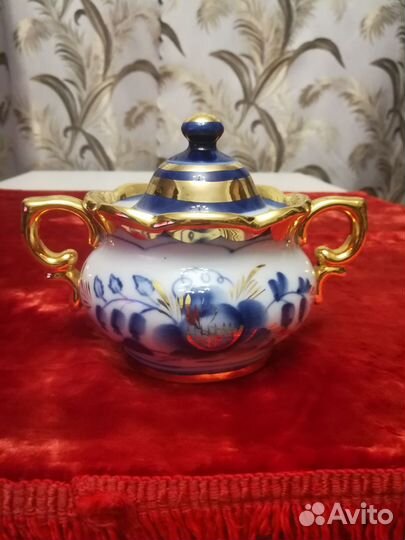 Посуда гжель