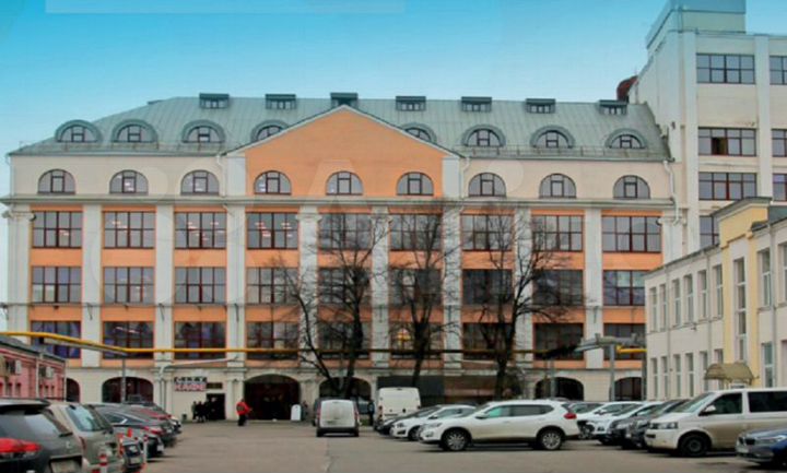 Продам торговое помещение, 373 м²