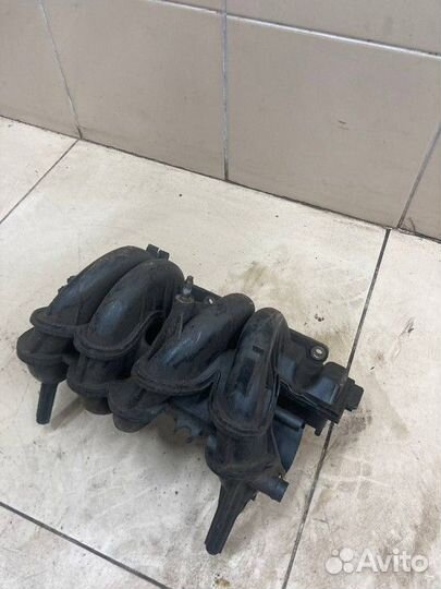 Коллектор впускной Renault Logan