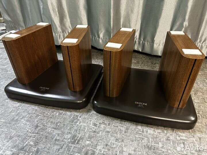 Подставки Diatone DK-77Z