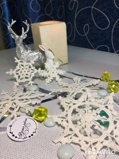 Новогодние украшения-снежинки