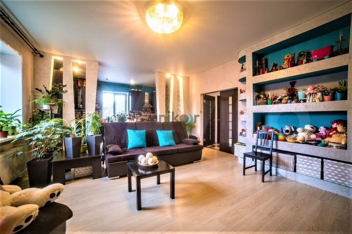 Дом 189,5 м² на участке 6,4 сот.