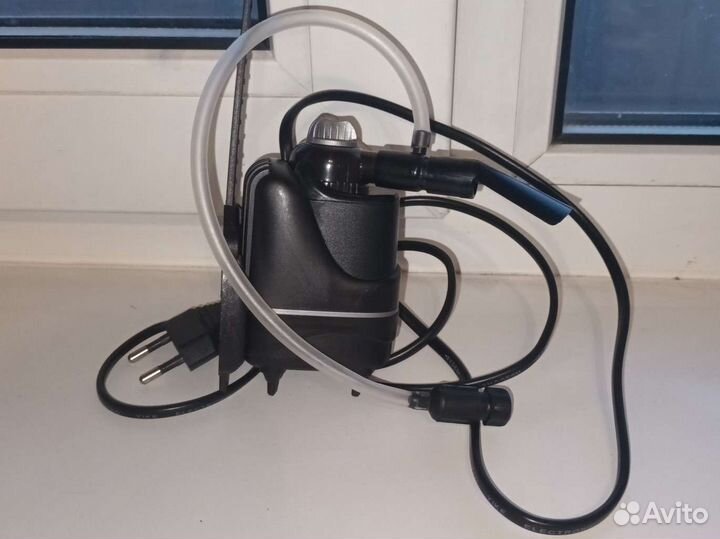 Аквариум с фильтром,корм, скребок, растения