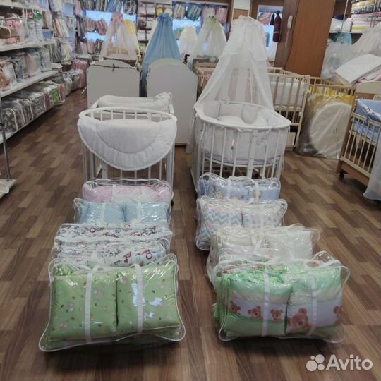 Комплект в детскую кроватку овал круг трансформер