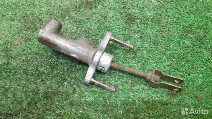 Главный цилиндр сцепления Toyota Carina E 2.0 3SFE