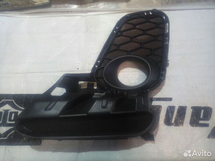 Решетка птф левая Mazda 3 BL