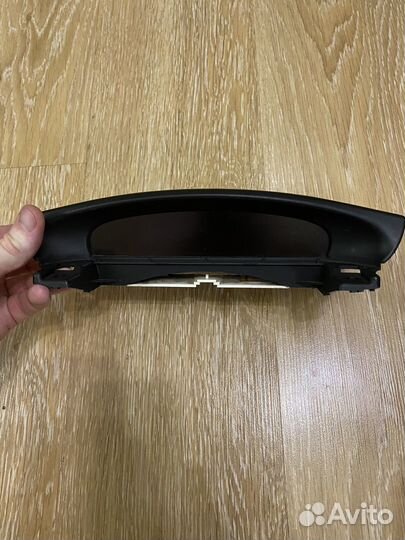 Дисплей Saab 9-3 2005 года