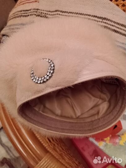 Берет женский норковый