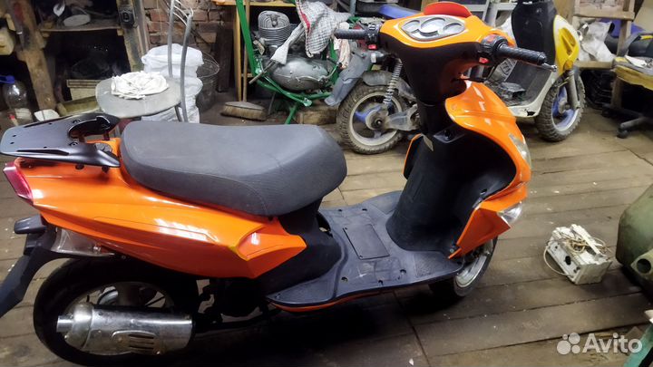 Продам скутер UMC Baotian 70сс