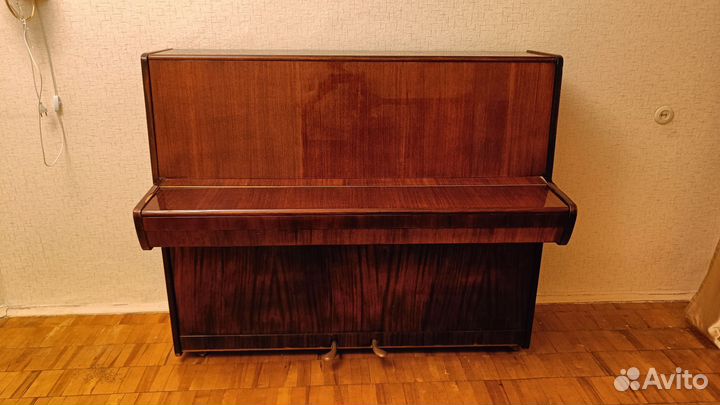 Пианино акустическое