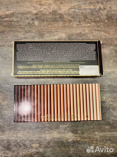 Палетка теней too faced