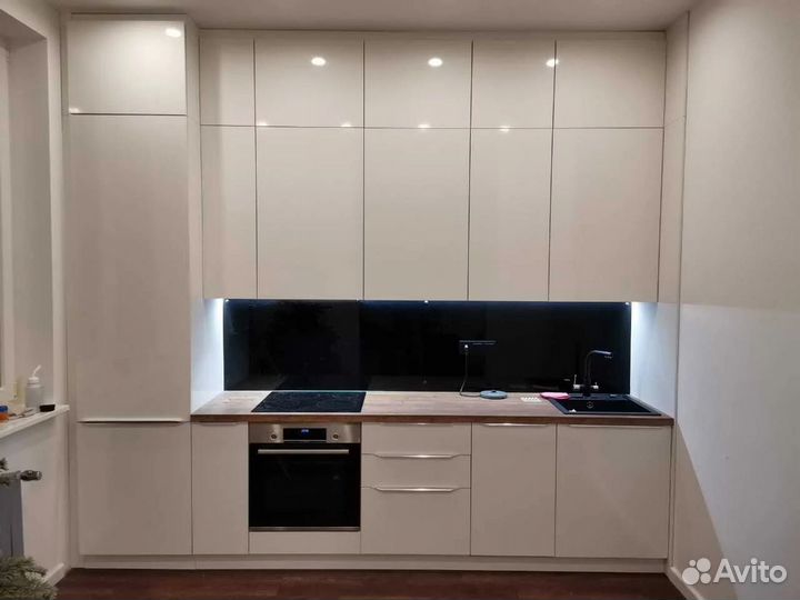 Кухонный гарнитур без ручек