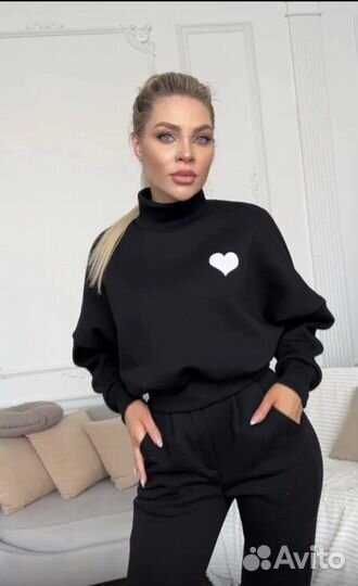 Спортивный костюм женский