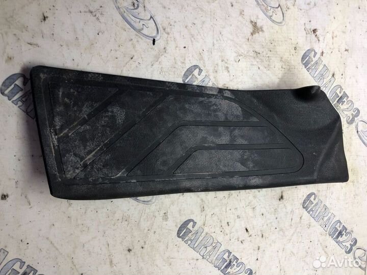 Подставка под ногу Пежо 307 2008 рестайлинг